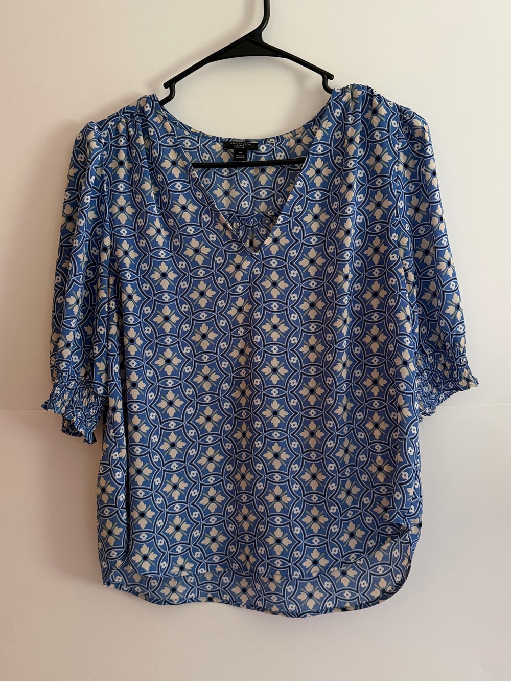 Ann Taylor Factory Blue and White Printed V-Neck Blouse